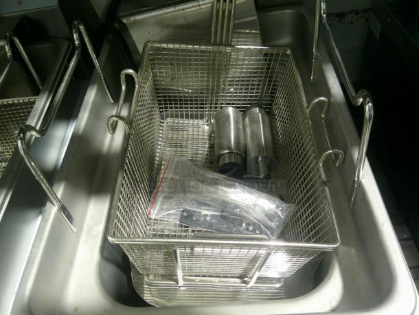 BRAND NEW OPEN BOX! Cooking Performance Group EF302 30 lb. Dual Tank Heavy-Duty Electric Countertop Fryer - 208/240V, 8400/11,000W - Image 2 of 3