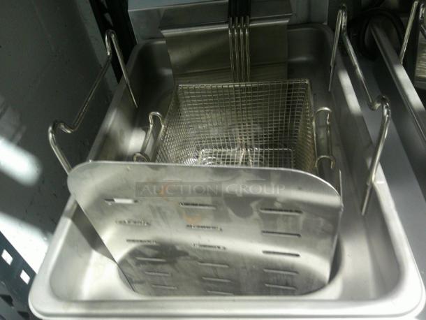 BRAND NEW OPEN BOX! Cooking Performance Group EF302 30 lb. Dual Tank Heavy-Duty Electric Countertop Fryer - 208/240V, 8400/11,000W - Image 3 of 3