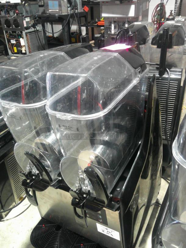 WOW, FLOOR MODEL- V-Air 2 Frozen Drink Slushy Machine, Two Flavors! - Image 6 of 7