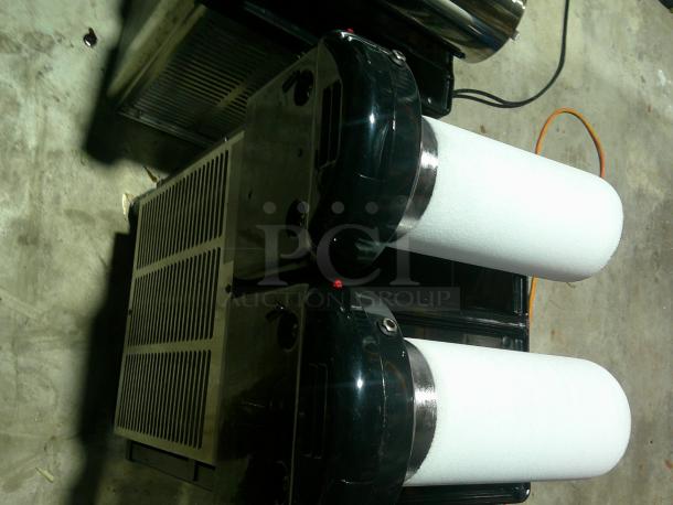 TESTED FREEZING Curtis CFB2 Frozen Drink Slushy Granita Machine! - Image 2 of 6