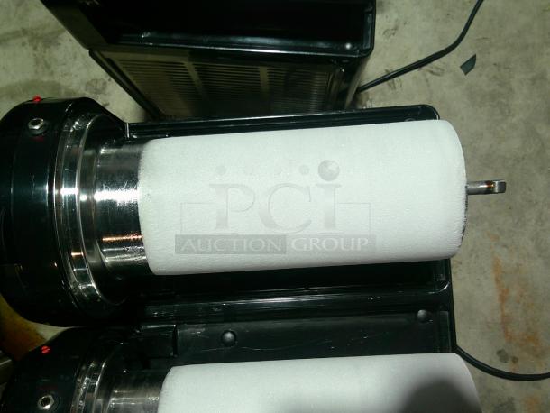 TESTED FREEZING Curtis CFB2 Frozen Drink Slushy Granita Machine! - Image 4 of 6
