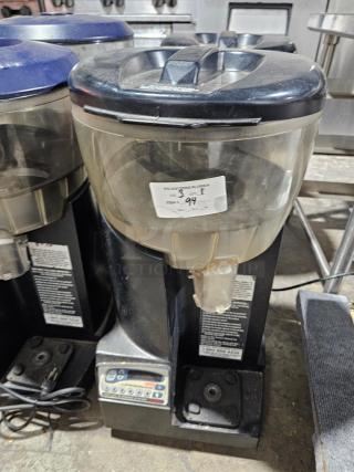 Vitamix VM0126 Commercial Portion Blending System Ice Shaver Frozen Drink Blender!