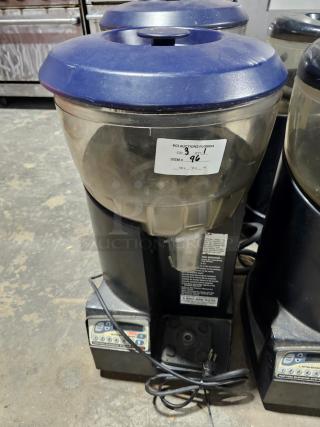 Vitamix VM0126 Commercial Portion Blending System Ice Shaver Frozen Drink Blender!