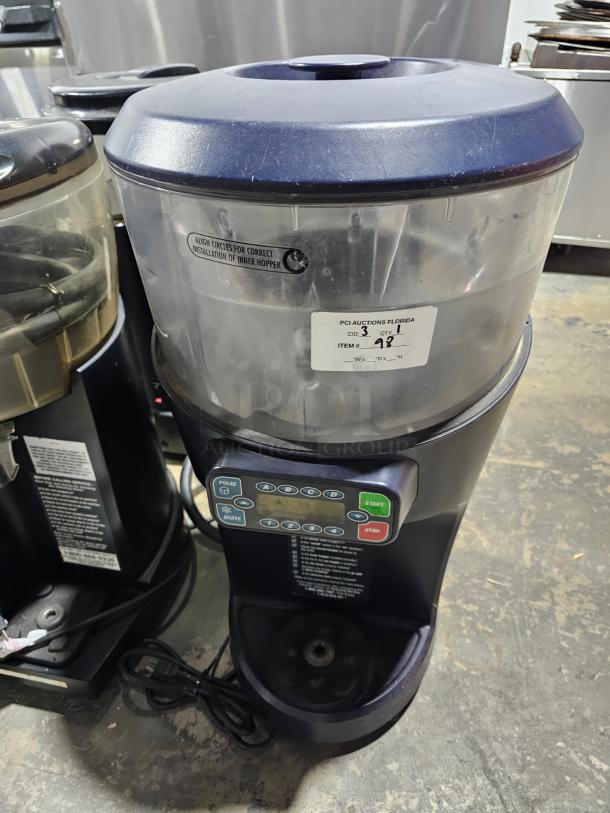 NICE Hamilton Beach HBS1400R Revolution 3 hp 64 oz. Bar Ice Shaver and Blender - 120V - Image 1 of 1
