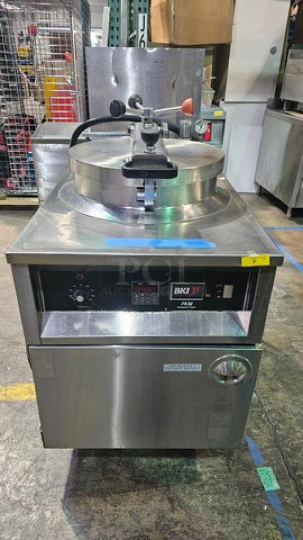 BKI FKM-F Electric Pressure Fryer - 208v/3ph. - Image 1 of 6