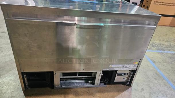 Structural Concepts Oasis Display Cooler. - Image 5 of 5