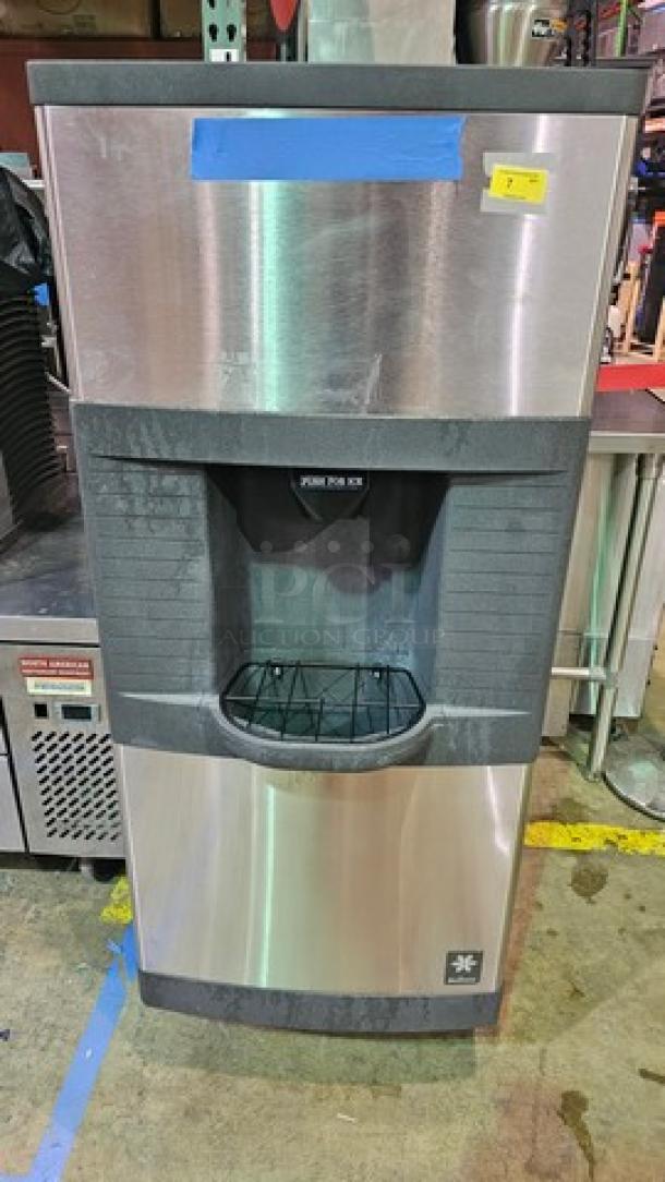 Manitowoc QPA160 Ice Bin. - Image 1 of 4
