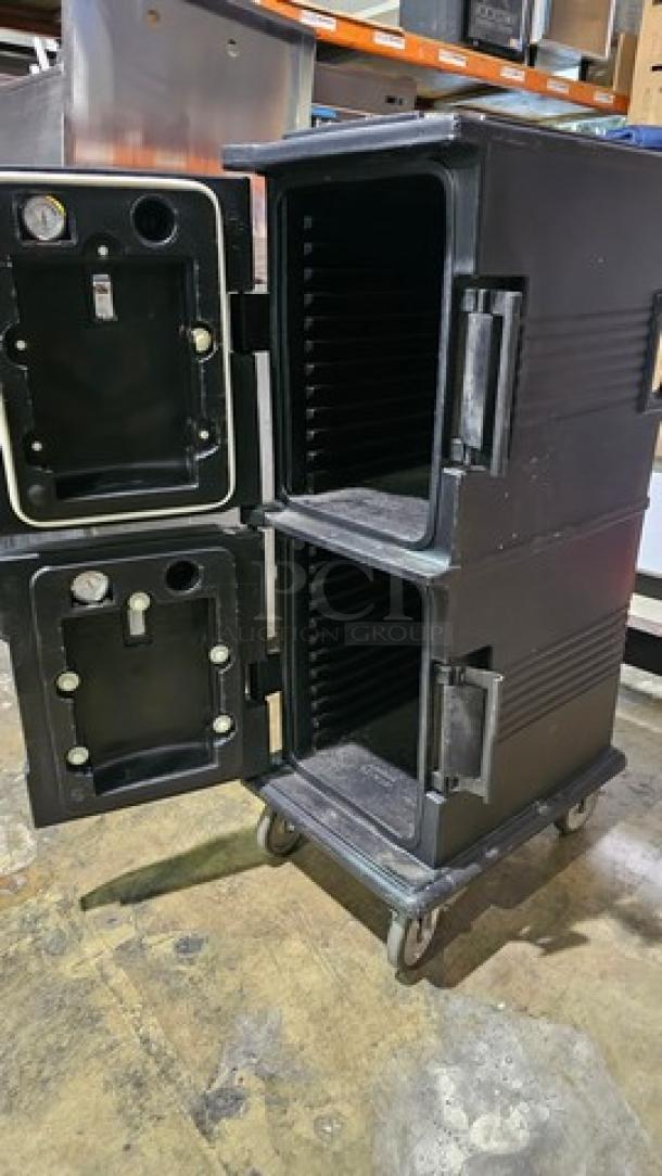 Cambro UPCH80011 Ultra Camcart Heated Food Pan Carrier. - Image 3 of 3