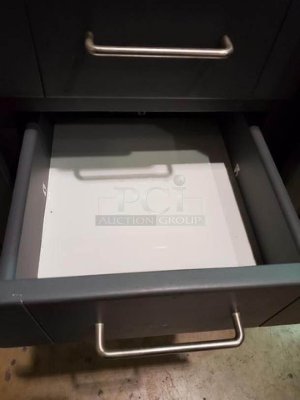 Mobile Cart - Image 4 of 10