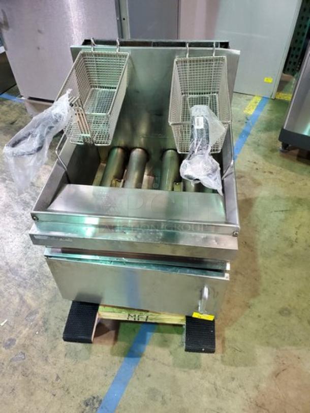 Cecilware Natural Gas Countertop Fryer - Image 9 of 10