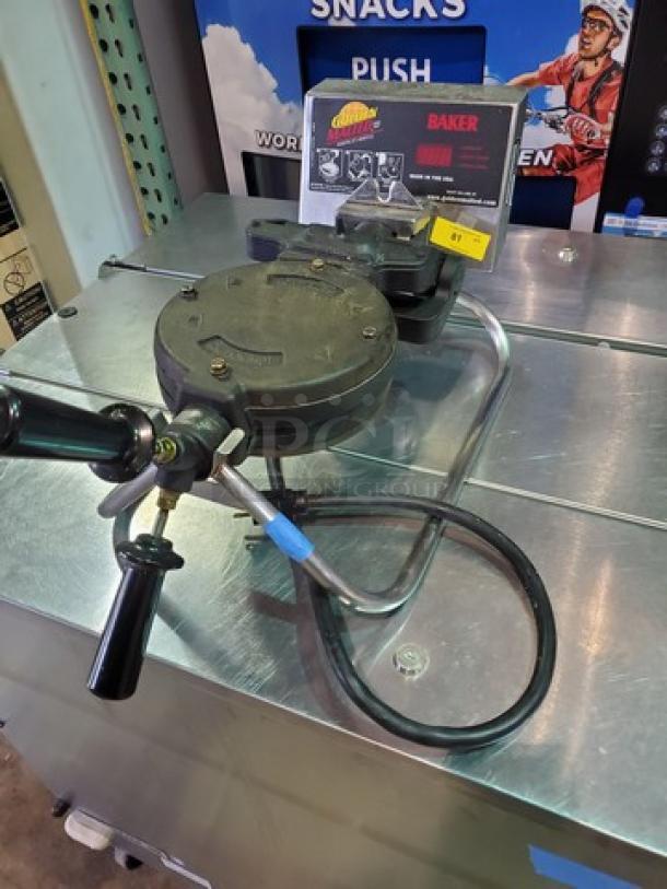 Golden Malted Waffle Maker - Image 1 of 4