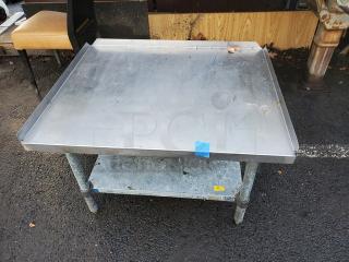 Duke Equipment Stand