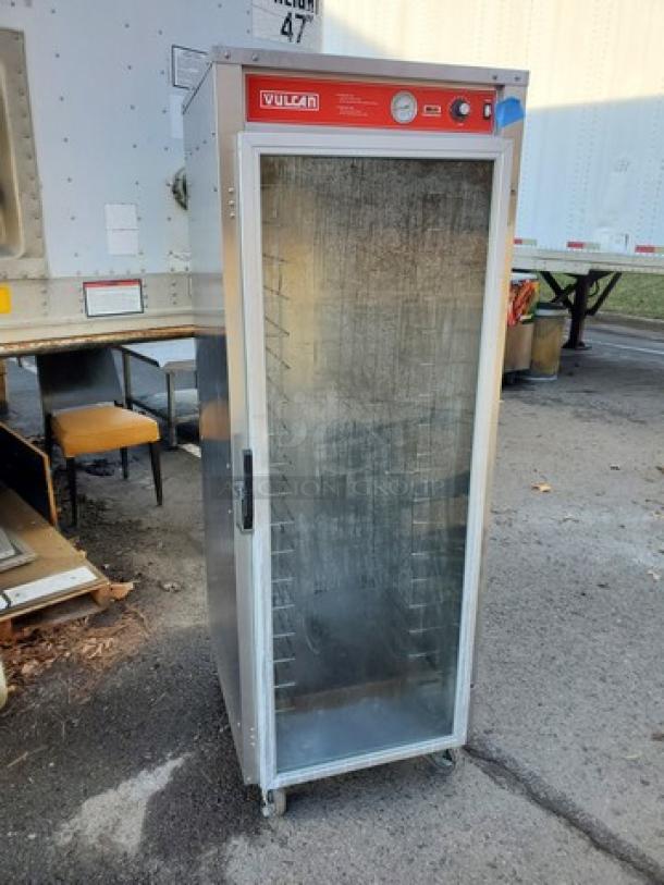 Vulcan VHFA18-1M3ZN Full Size Non-Insulated Heated Holding Cabinet - Image 1 of 8