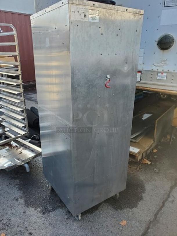 Vulcan VHFA18-1M3ZN Full Size Non-Insulated Heated Holding Cabinet - Image 8 of 8