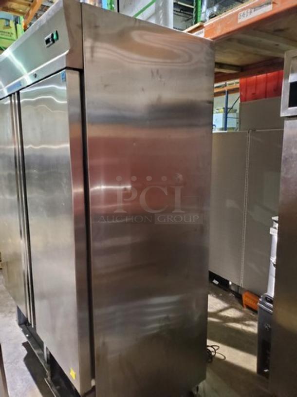 Entree CF2 49 Cu.Ft. Commercial 2 Door Stainless Freezer. On Casters - Image 8 of 13