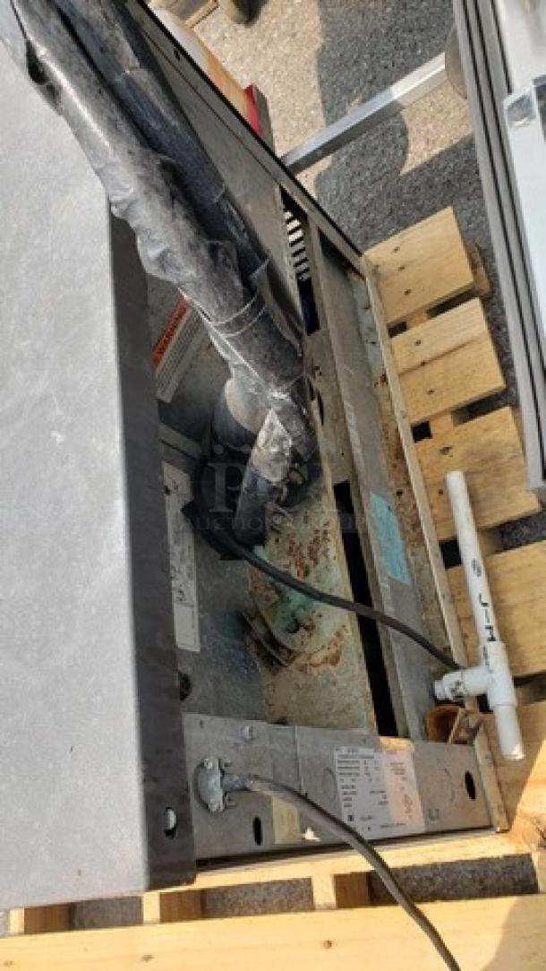 Manitowoc QY0674C Ice Machine no Bin. Water Cooled - Image 3 of 4