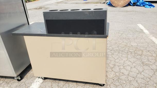 Mobile Condiment Counter - Image 4 of 4