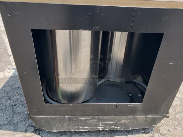 Corsair Display Systems Custom Buffet Cart - Image 11 of 11