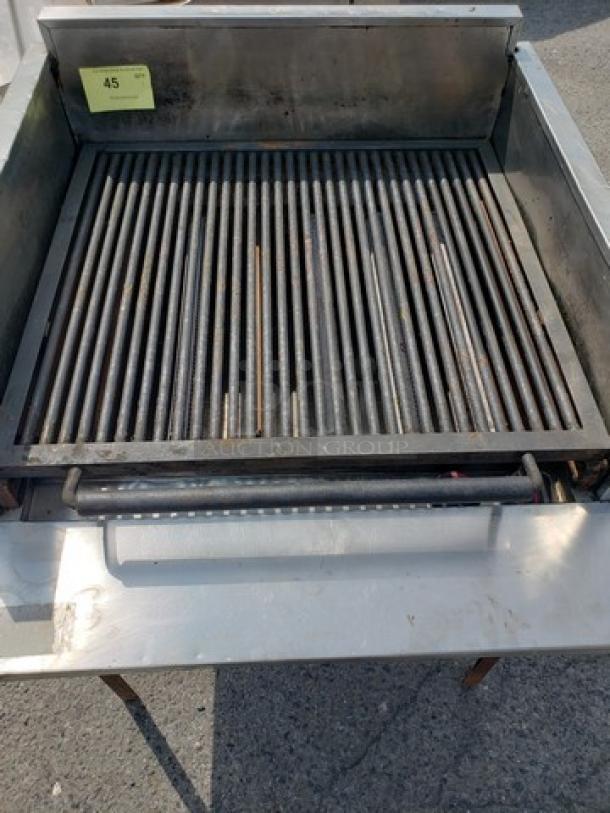 Magi Glow Broiler Natural Gas. Missing 4 Knobs - Image 2 of 6