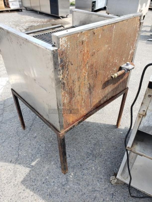 Magi Glow Broiler Natural Gas. Missing 4 Knobs - Image 5 of 6