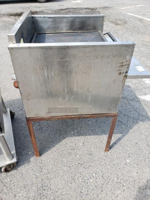 Magi Glow Broiler Natural Gas. Missing 4 Knobs - Image 6 of 6