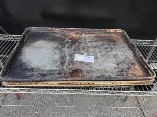 Lot of 4 Full Sized Baking Sheet Pans (4xBid)