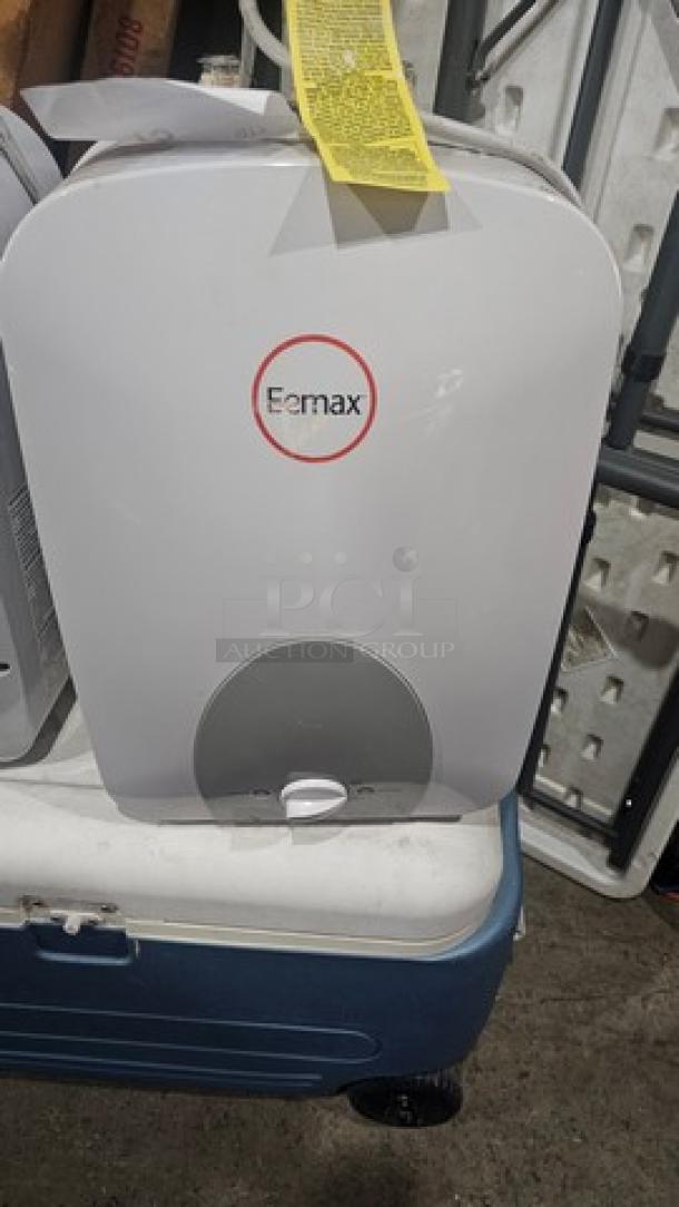 Eemax EMT4 4 Gallon Electric Mini Tank Water Heater - Image 1 of 4