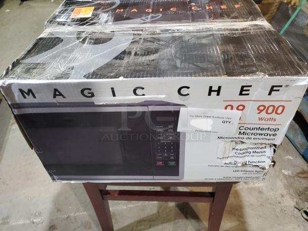 Magic Chef Countertop Microwave. Still in box! - Image 1 of 3