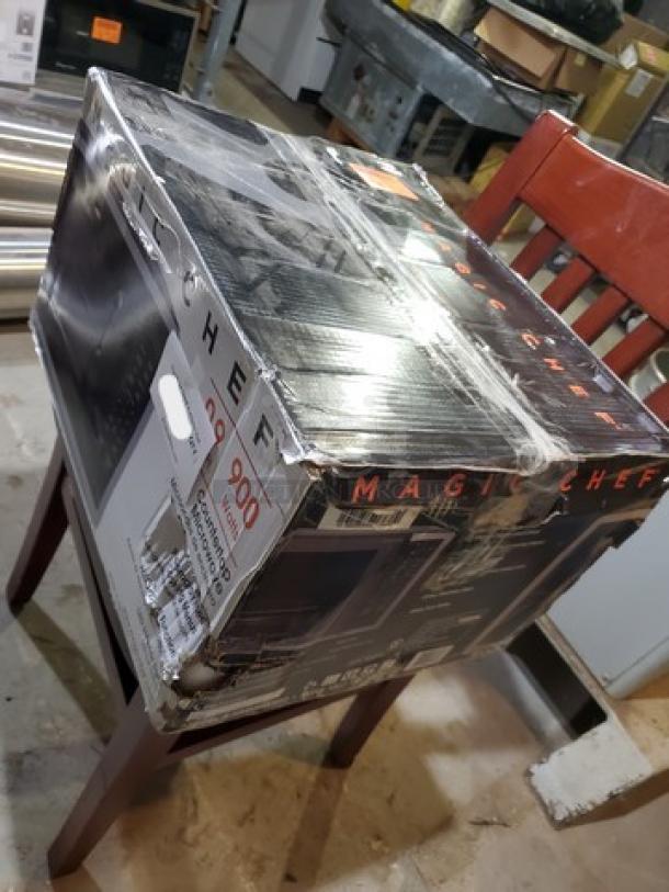 Magic Chef Countertop Microwave. Still in box! - Image 2 of 3