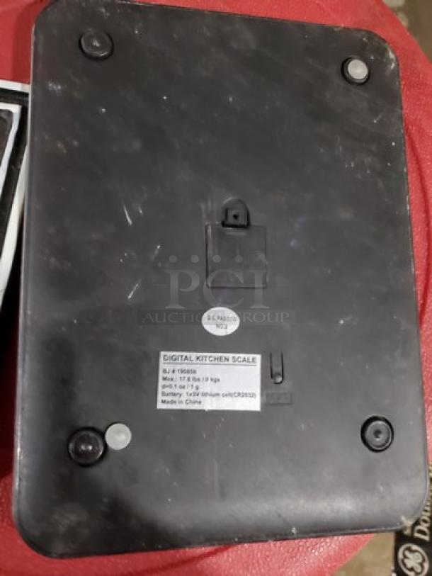 Digital Kitchen Scale - Image 2 of 2