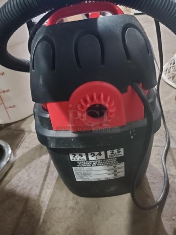 Shopvac Wet/ Dry Portable Vacuum L250 2.5 Gal 120 V - Image 3 of 3