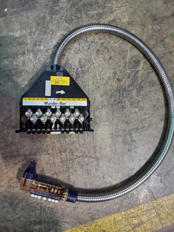 Wunder-Bar M4-12640BSF4-LF 14 Button Soda Gun with 3' Hose - 8 Carbonated, 4 Non-Carbonated - Image 1 of 5