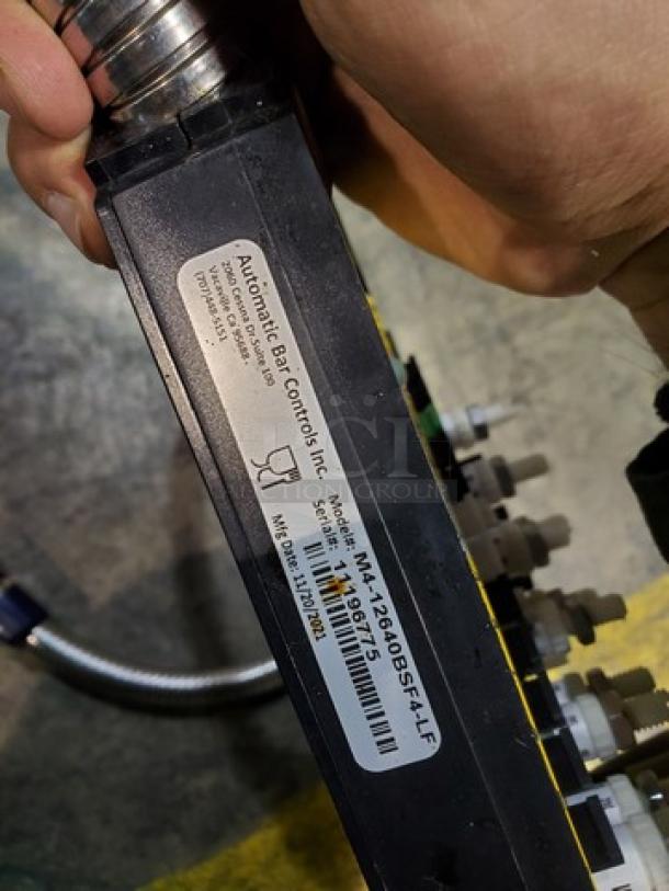 Wunder-Bar M4-12640BSF4-LF 14 Button Soda Gun with 3' Hose - 8 Carbonated, 4 Non-Carbonated - Image 5 of 5