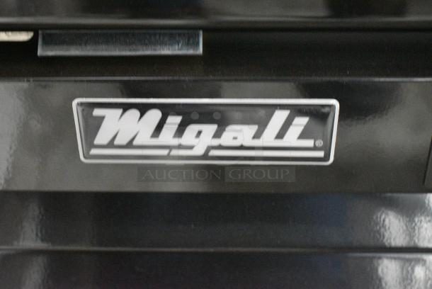 BRAND NEW SCRATCH AND DENT! 2022 Migali C-10RM-HC Metal Commercial Single Door Reach In Cooler Merchandiser w/ Poly Coated Racks on Commercial Casters. 115 Volts, 1 Phase. Serial C-10RM-HC003221101092C0004. Tested and Working! - Image 3 of 6