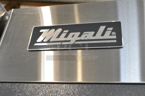 BRAND NEW SCRATCH AND DENT! 2023 Migali C-1R-HC Stainless Steel Commercial Single Door Reach In Cooler w/ Poly Coated Racks on Commercial Casters. 115 Volts, 1 Phase. Serial C-1R-HCT03230817092T0006. Tested and Working! - Image 3 of 6