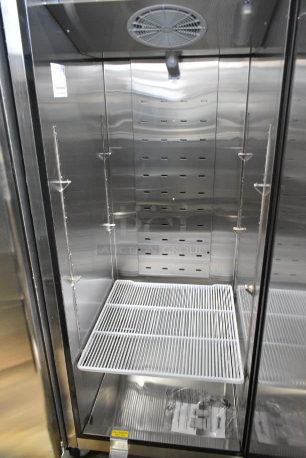 BRAND NEW SCRATCH AND DENT! 2023 Migali C-1R-HC Stainless Steel Commercial Single Door Reach In Cooler w/ Poly Coated Racks on Commercial Casters. 115 Volts, 1 Phase. Serial C-1R-HCT03230817092T0006. Tested and Working! - Image 5 of 6