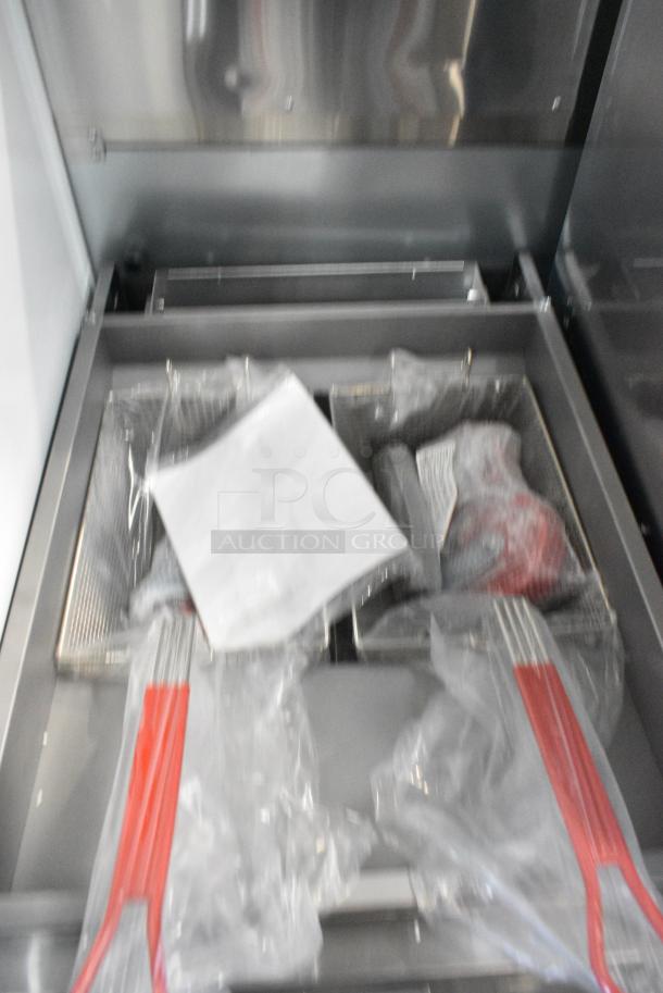 BRAND NEW SCRATCH AND DENT! 2024 Migali C-F75-LP Stainless Steel Commercial Propane Gas Powered 75 Pound Capacity Deep Fat Fryer w/ 2 Metal Fry Baskets. 150,000 BTU. Serial C-F75-LP2404020005. - Image 5 of 12