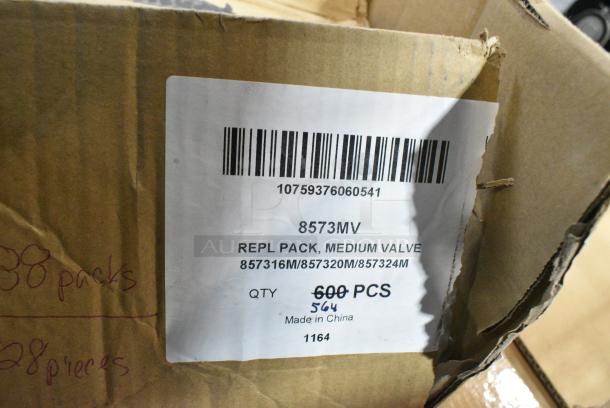 BRAND NEW SCRATCH AND DENT! Box of 8573MV San Jamar 8573MV Yellow Medium Viscosity Valve for EZ-KLEEN® Sauce Bottles - Image 5 of 5