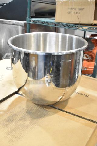 BRAND NEW SCRATCH AND DENT! Stainless Steel Commercial Mixing Bowl.