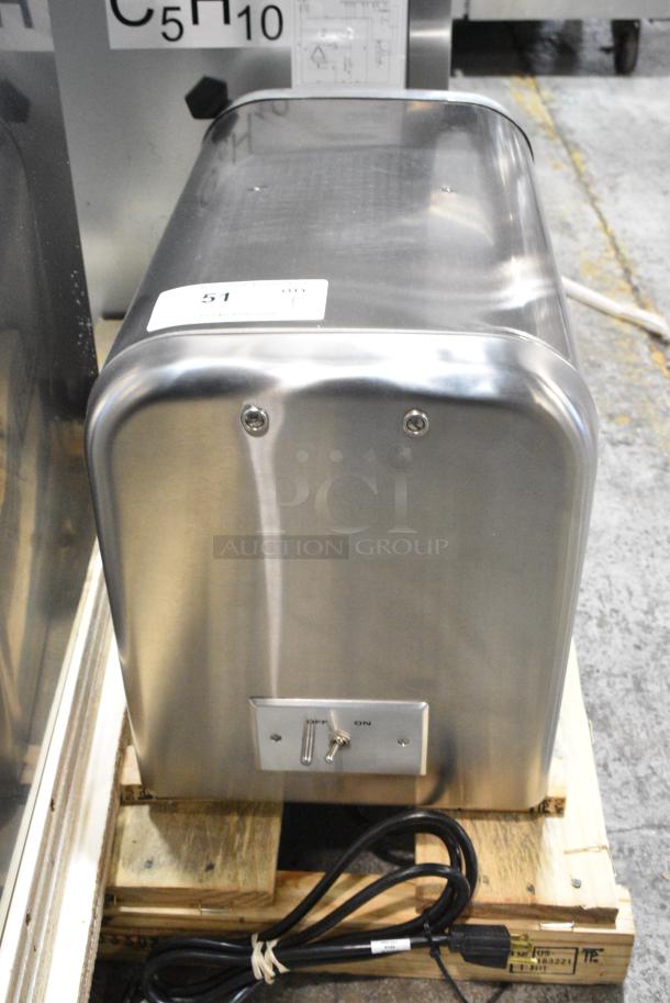 BRAND NEW SCRATCH AND DENT! Hobart 4812 Stainless Steel Commercial Countertop #12 Meat Grinder / Chopper Base. 120 Volts, 1 Phase. Tested and Working! - Image 2 of 8