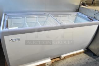 BRAND NEW SCRATCH AND DENT! Avantco 360DFF20HCL DFF20-HCL 70 7/8" Customizable Flat Top Display Ice Cream Freezer Merchandiser. 115 Volts, 1 Phase. Tested and Powers On But Does Not Get Cold