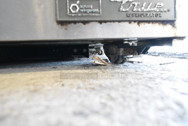 2017 True TUC-48-LP-HC Stainless Steel Commercial 2 Door Undercounter Cooler on Commercial Casters. 115 Volts, 1 Phase. Tested and Powers On But Does Not Get Cold - Image 3 of 6