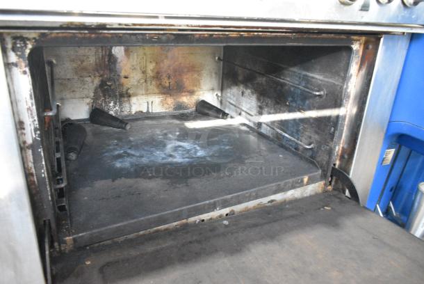 Stainless Steel Commercial Natural Gas Powered 6 Burner Range w/ Oven and Back Splash. - Image 4 of 7