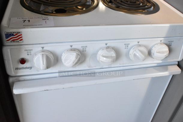 Holiday Metal Electric Powered 4 Burner Range w/ Oven. 208 Volts, 1 Phase. - Image 3 of 5