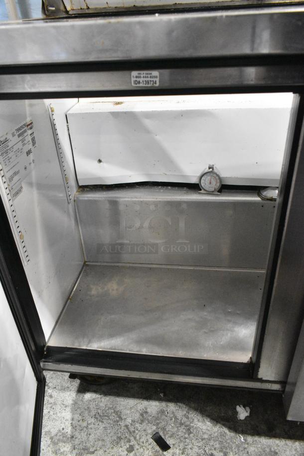 True TSSU-72-12 Stainless Steel Commercial Sandwich Salad Prep Table Bain Marie Mega Top on Commercial Casters. 115 Volts, 1 Phase. Tested and Working! - Image 6 of 10