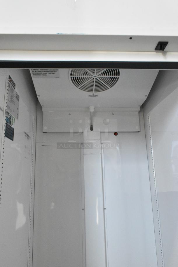 BRAND NEW SCRATCH AND DENT! 2021 True TSCI-600R-G-PH Metal Commercial Single Door Reach In Cooler Merchandiser w/ Poly Coated Racks. 115 Volts 1 Phase. Tested and Working! - Image 4 of 5