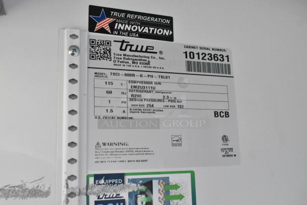 BRAND NEW SCRATCH AND DENT! 2021 True TSCI-600R-G-PH Metal Commercial Single Door Reach In Cooler Merchandiser w/ Poly Coated Racks. 115 Volts 1 Phase. Tested and Working! - Image 5 of 5