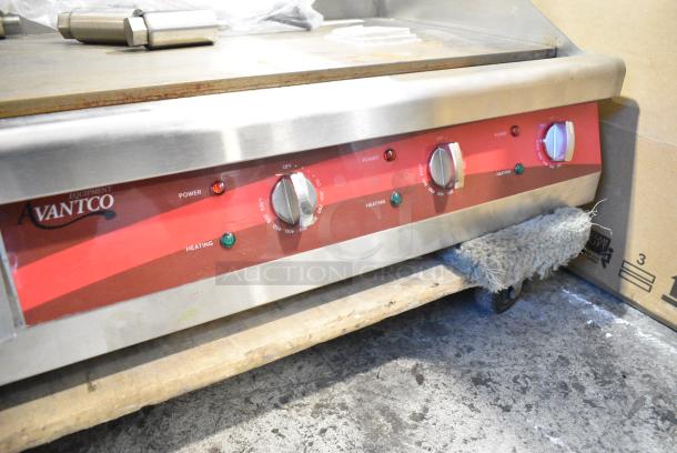 Avantco 177EG30N Stainless Steel Commercial Countertop Electric Powered Flat Top Griddle w/ Thermostatic Controls. 208/240 Volts, 1 Phase. - Image 3 of 7