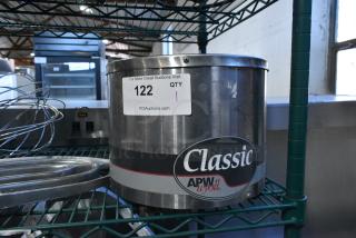 APW Wyott RW-1V Stainless Steel Commercial Countertop Soup Kettle Food Warmer. 120 Volts, 1 Phase. Tested and Working!