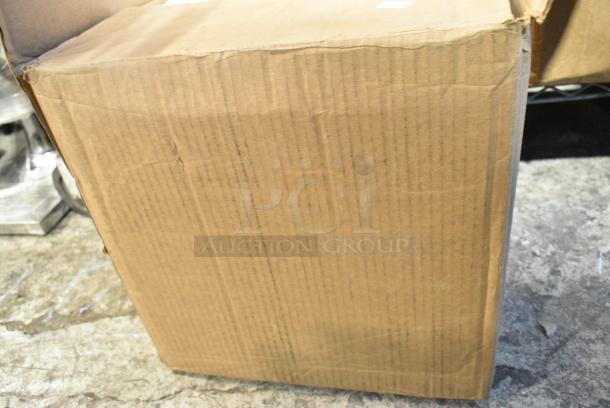 Box of BRAND NEW! Green Value Toilet Seat Covers. - Image 4 of 5